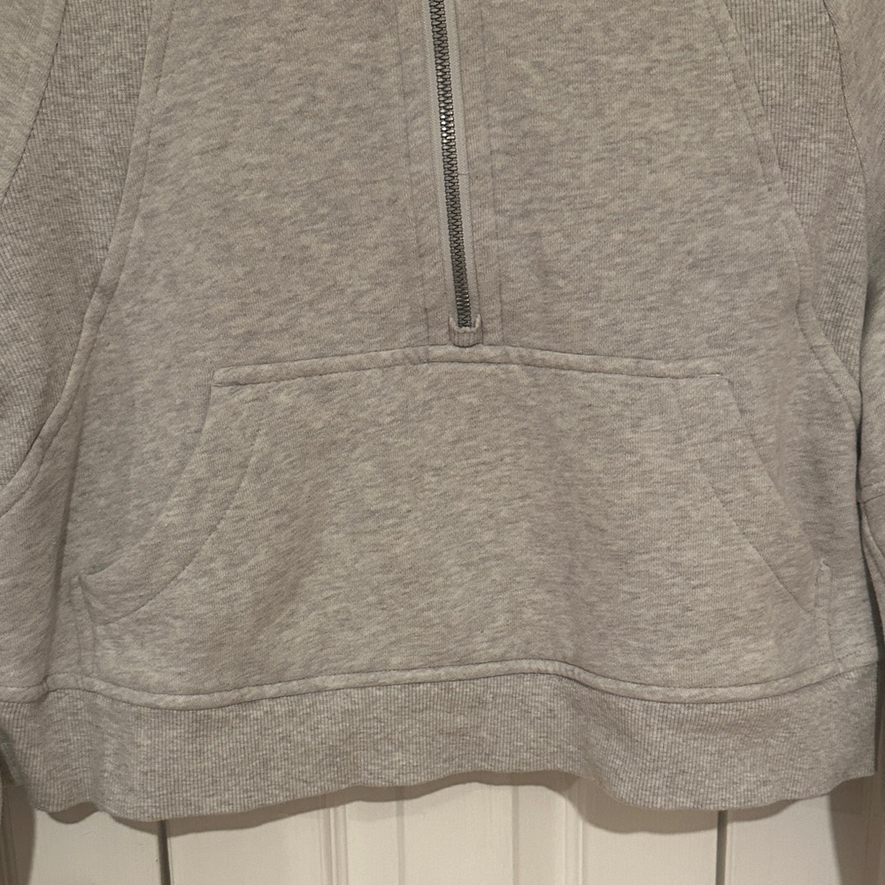 Lululemon Scuba Half-Zip Hooded Sweatshirt Heather Gray Size XS/S Like New - Picture 6 of 10